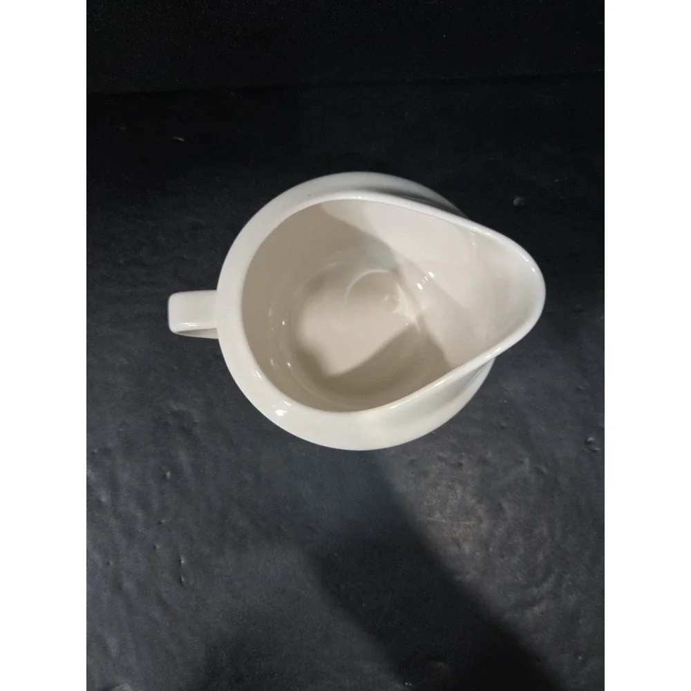 Real Simple White Creamer Pitcher, Sturdy Gravy‎ Sauce Pitcher, Butter Pitcher